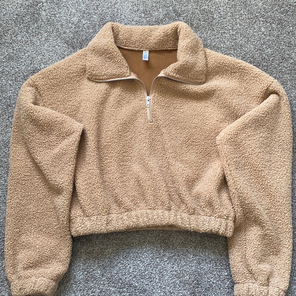 Cropped teddy quarter zip up SZ L